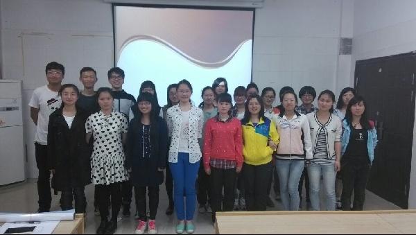 交流协调出想法，求同存异达目标——学生骨干训练营第三课圆满结束