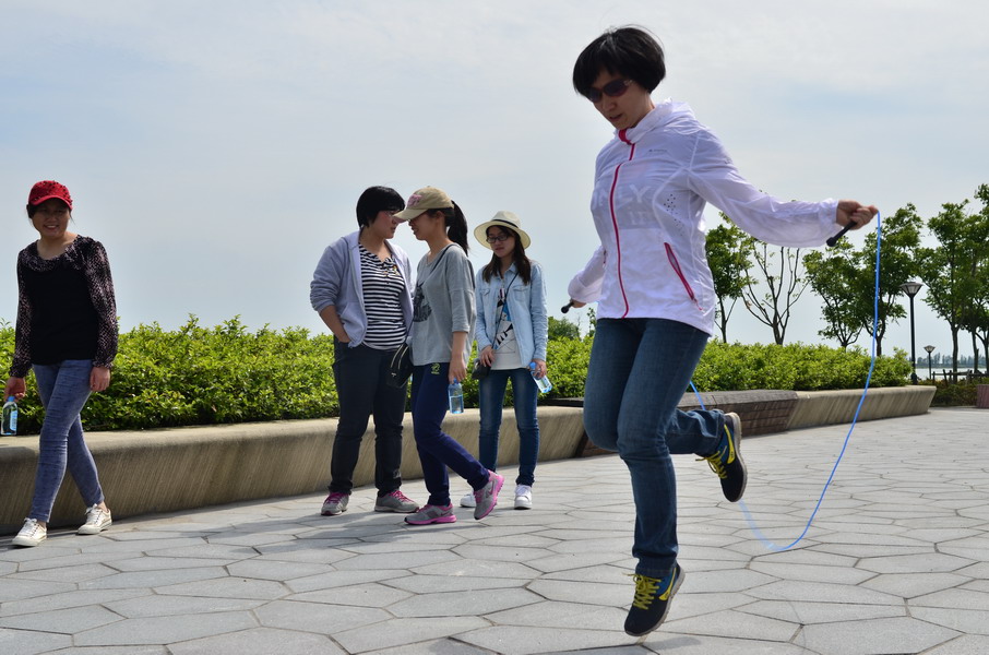 药学院教工开展“快乐行走”徒步活动