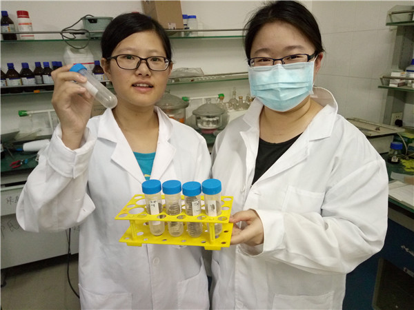 农业帮扶检土质，科技支农论发展——药学院“挥发黑化肥”农田帮扶和土质考察团实践活动