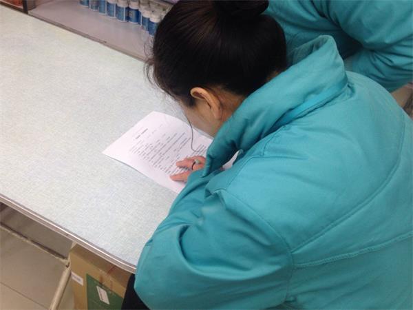 聚百家灯火，聊二胎政策——记悦半一夏小组“二胎政策”寒假社会实践活动