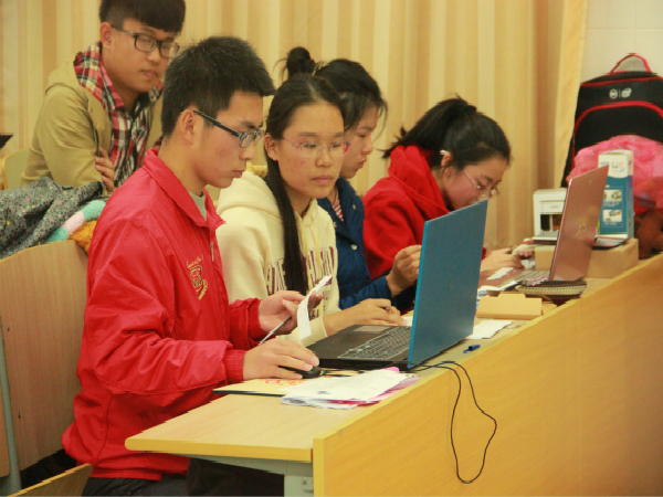 感知于心，铭刻他恩——药学院感恩演讲比赛决赛圆满落幕