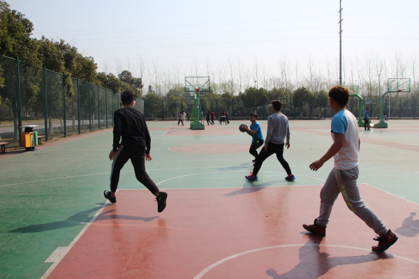 英雄荟萃，共聚球场——药学院举办3v3篮球联赛选拔赛