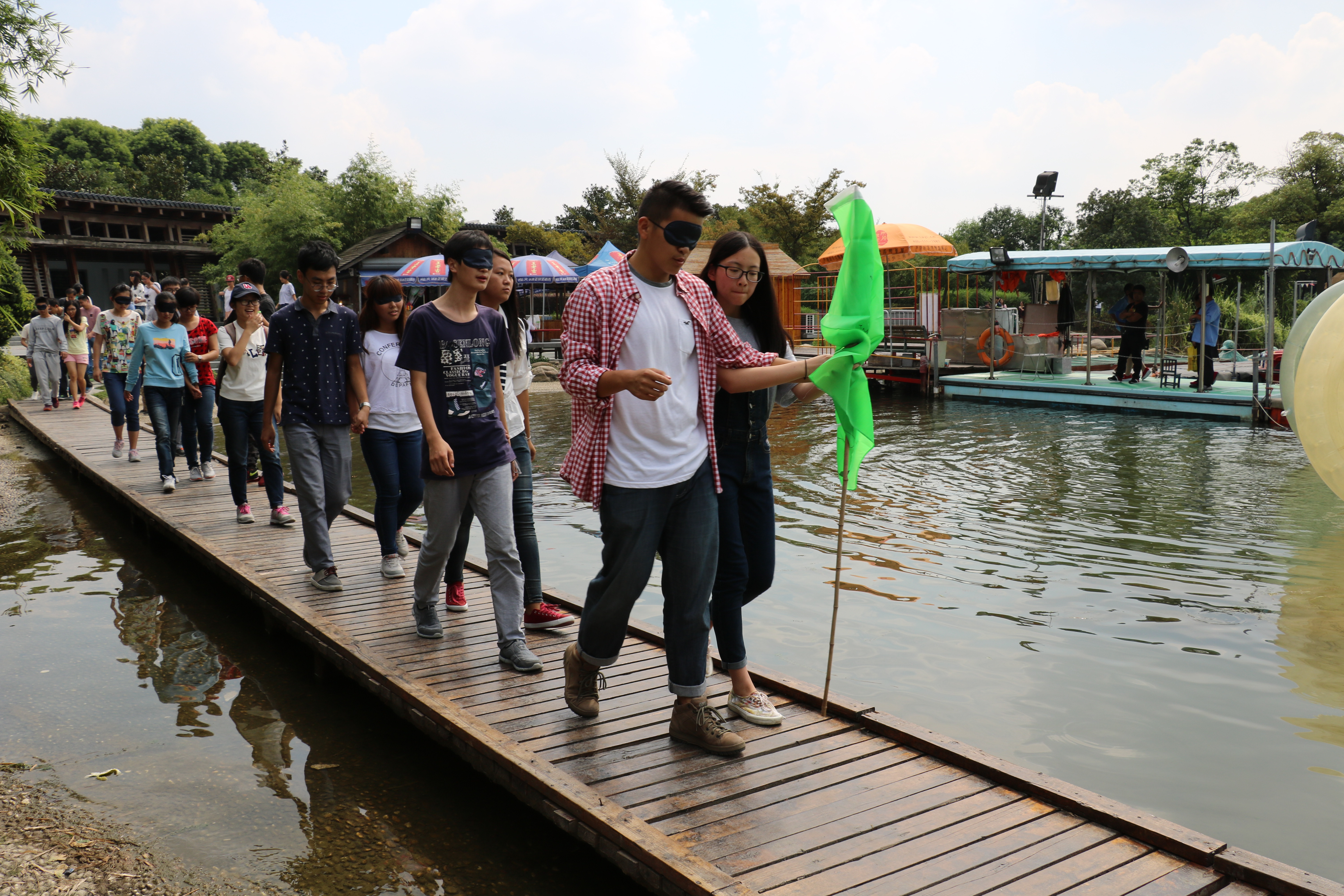 拓文明素质 展药院雄风——记药学院素质拓展训练活动