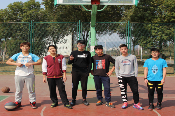 英雄荟萃，共聚球场——药学院举办3v3篮球联赛选拔赛