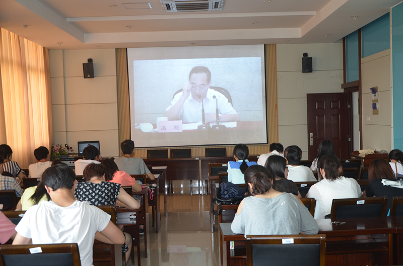树理想·讲道德·敢担当——药学院“道德讲堂”暨“三严三实”专题学习会顺利举办