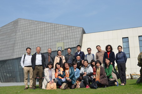 药学院教职工赴中华赏石园、荡口古镇进行文化考察