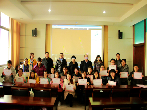 药学院首届“春发”奖助学金颁奖仪式顺利举行