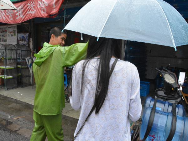  军民同行，携手与共——江大游击队“军民同行”暑期社会实践