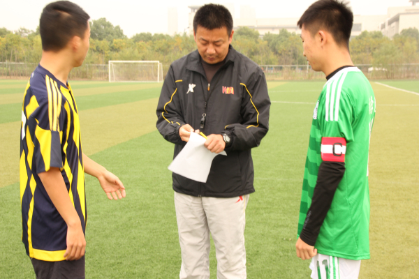 你不用多好，我喜欢就好——记校长杯药学院对外国语学院男足比赛