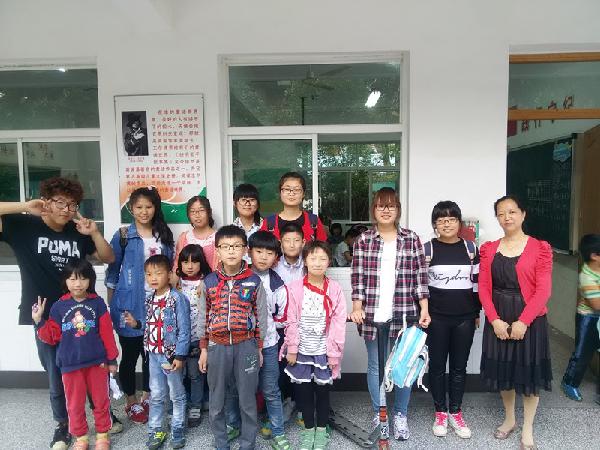 红色课堂——药学院青协雷锋月特别活动报道