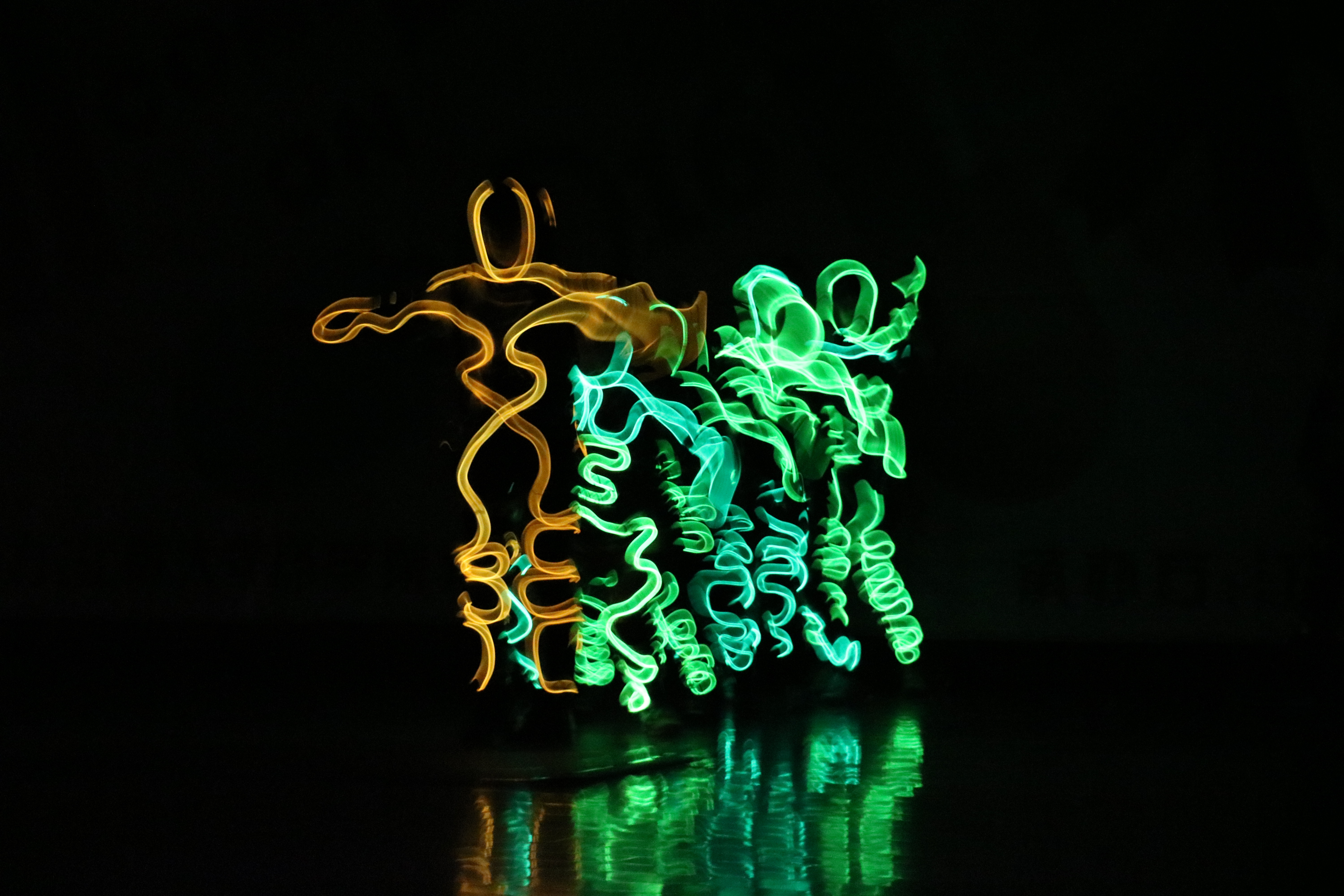 非药不可，闪耀南活——药学院成功举办“非药不可”迎新晚会