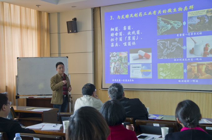 2015年药学院青年教师讲课竞赛活动顺利举行