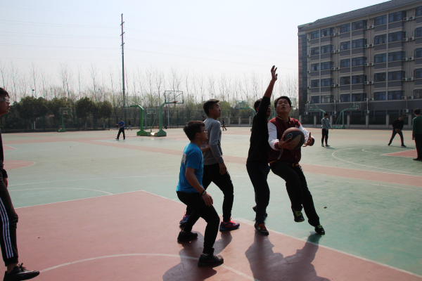 英雄荟萃，共聚球场——药学院举办3v3篮球联赛选拔赛