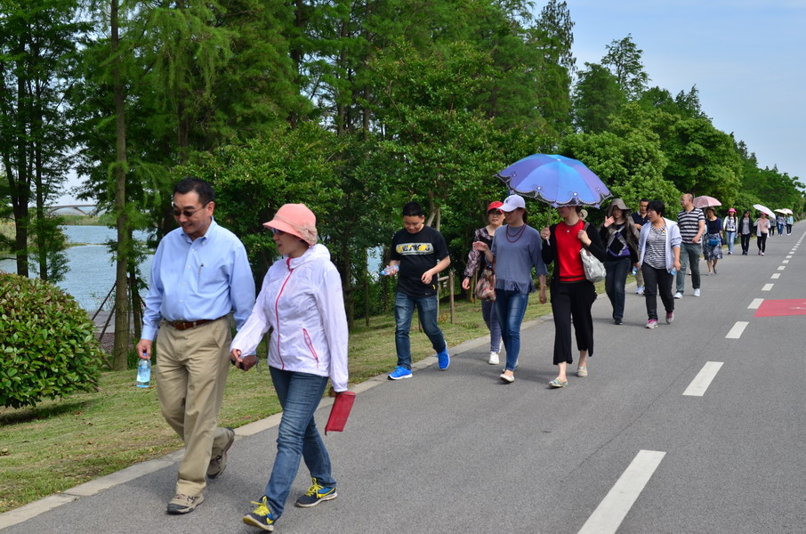 药学院教工开展“快乐行走”徒步活动