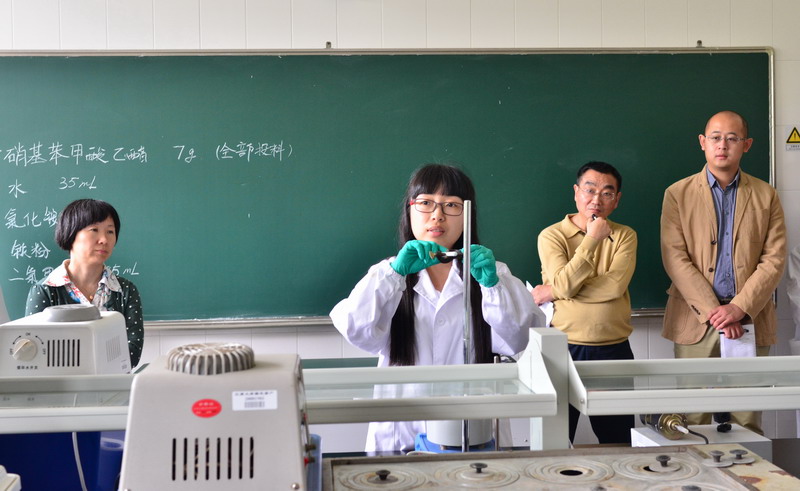 2016药学院实验教师教学技能竞赛顺利举行