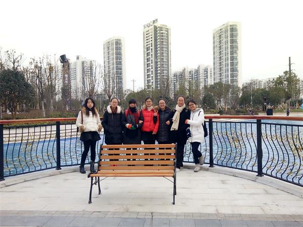 聚百家灯火，聊二胎政策——记悦半一夏小组“二胎政策”寒假社会实践活动