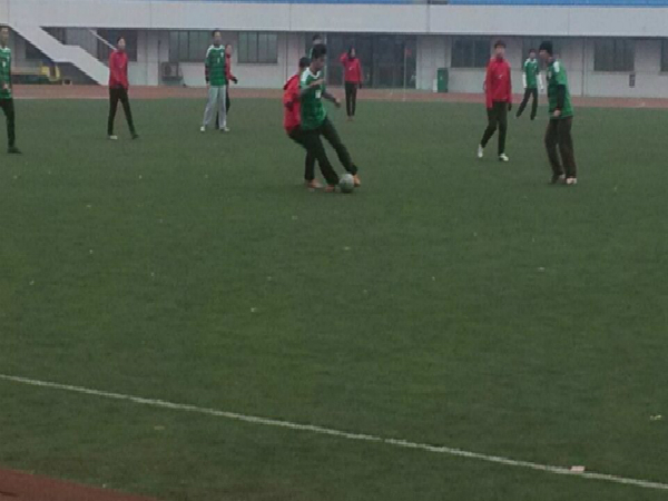 现青春活力   展绿茵风采 ——校女足与药学院、医学院的足球友谊赛   