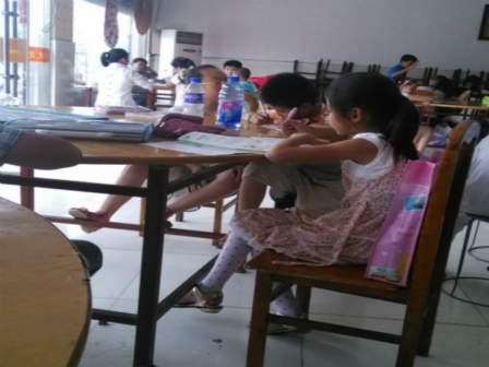 携手儿童 共度暑期