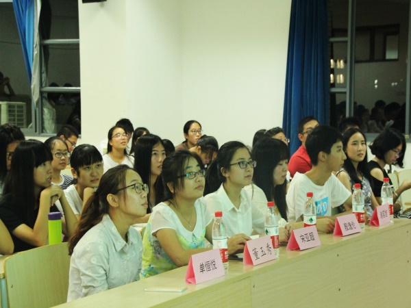 感怀于相授，知新助远航——记药学院2016新老生交流会圆满结束