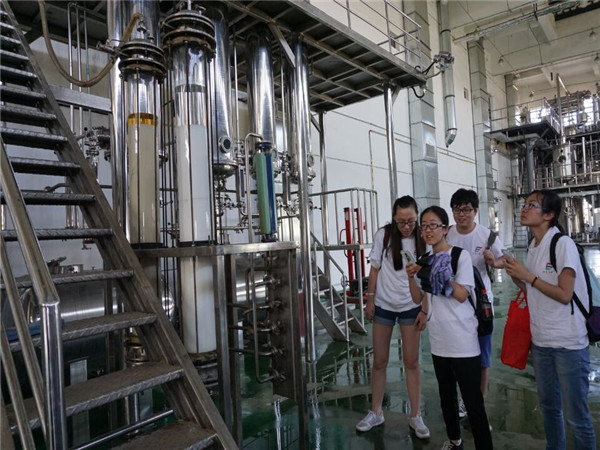 聚焦创业园，共筑援疆梦——伟德victor1946“药聚沙棘,科技援疆”实践团赴新疆生物医药创新创业园考察